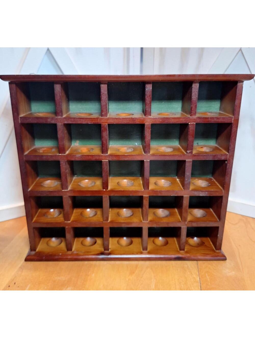 VTG Wood Golf/Pool Balls/Eggs Display Shelf Curio Case  Green Felt 25 Slots 12"